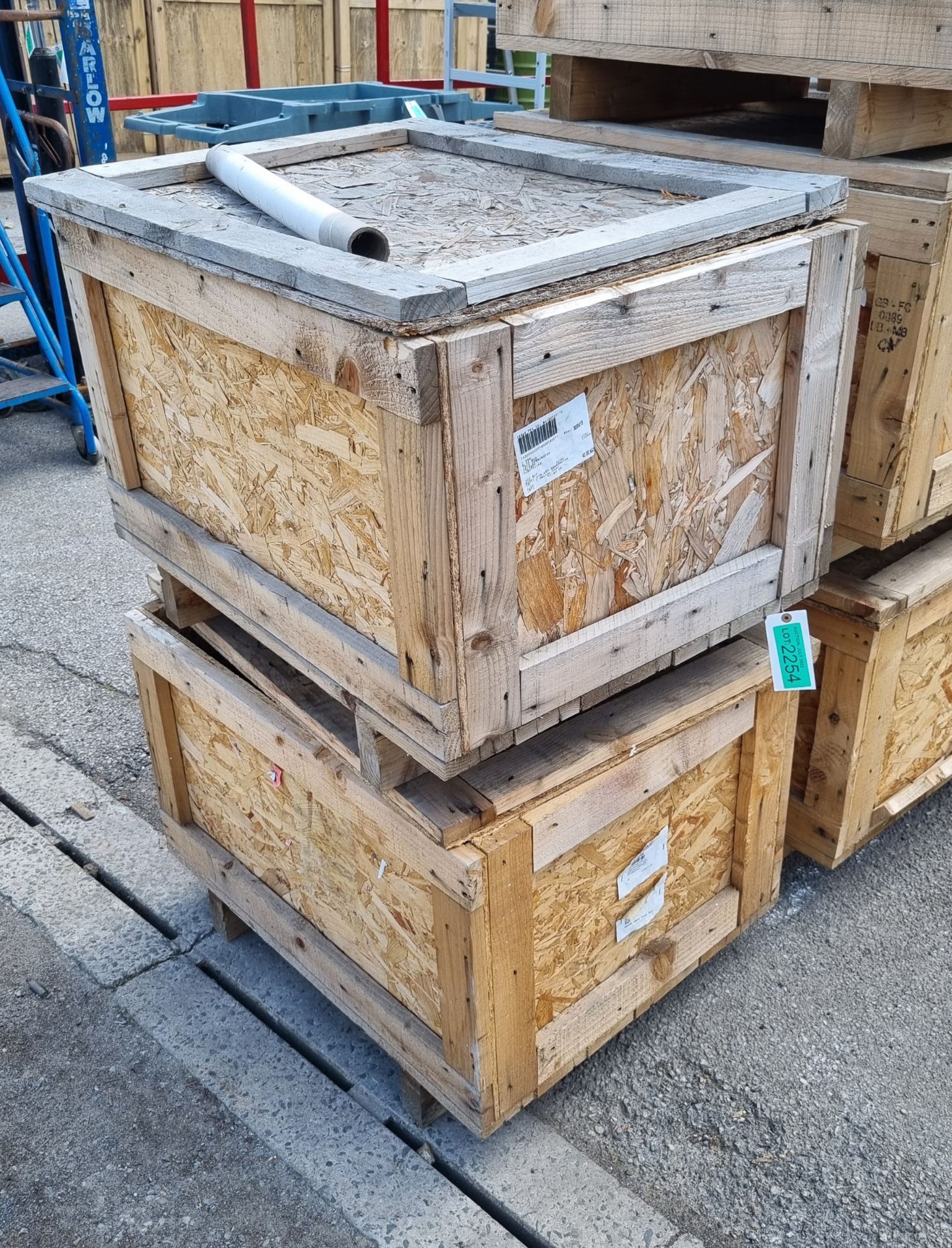 2x Wooden storage crates - L85 x D65 x H50cm - Image 2 of 2