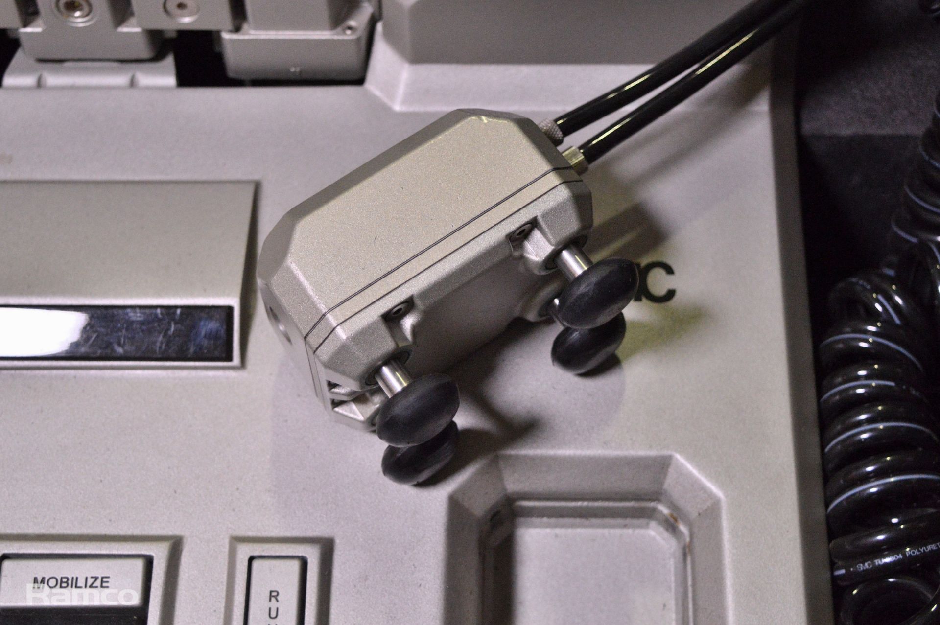 SMC power assisted micromanipulation system - Image 3 of 7