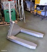 Stainless steel pallet truck with removable fork height extensions Carreffe TX L2 - 2000kg