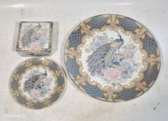 Decorative crockery - 2 plates & box