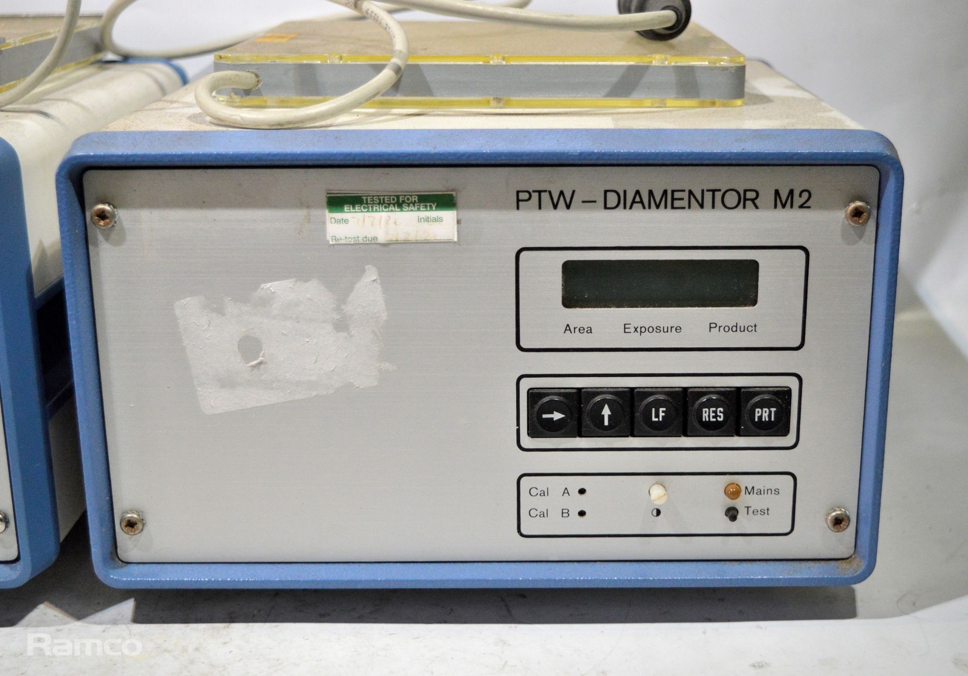 2x PTW diamentor area radiation dose monitors with probe - Image 3 of 6