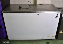 Gram EL45 chest Freezer 220/240V 50/60Hz L130 x W70 x H90cm