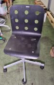 Black fibre swivel office chair
