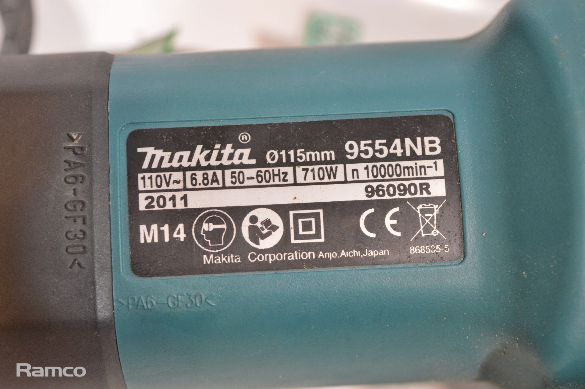Makita 9554NB angle grinder - Image 4 of 5