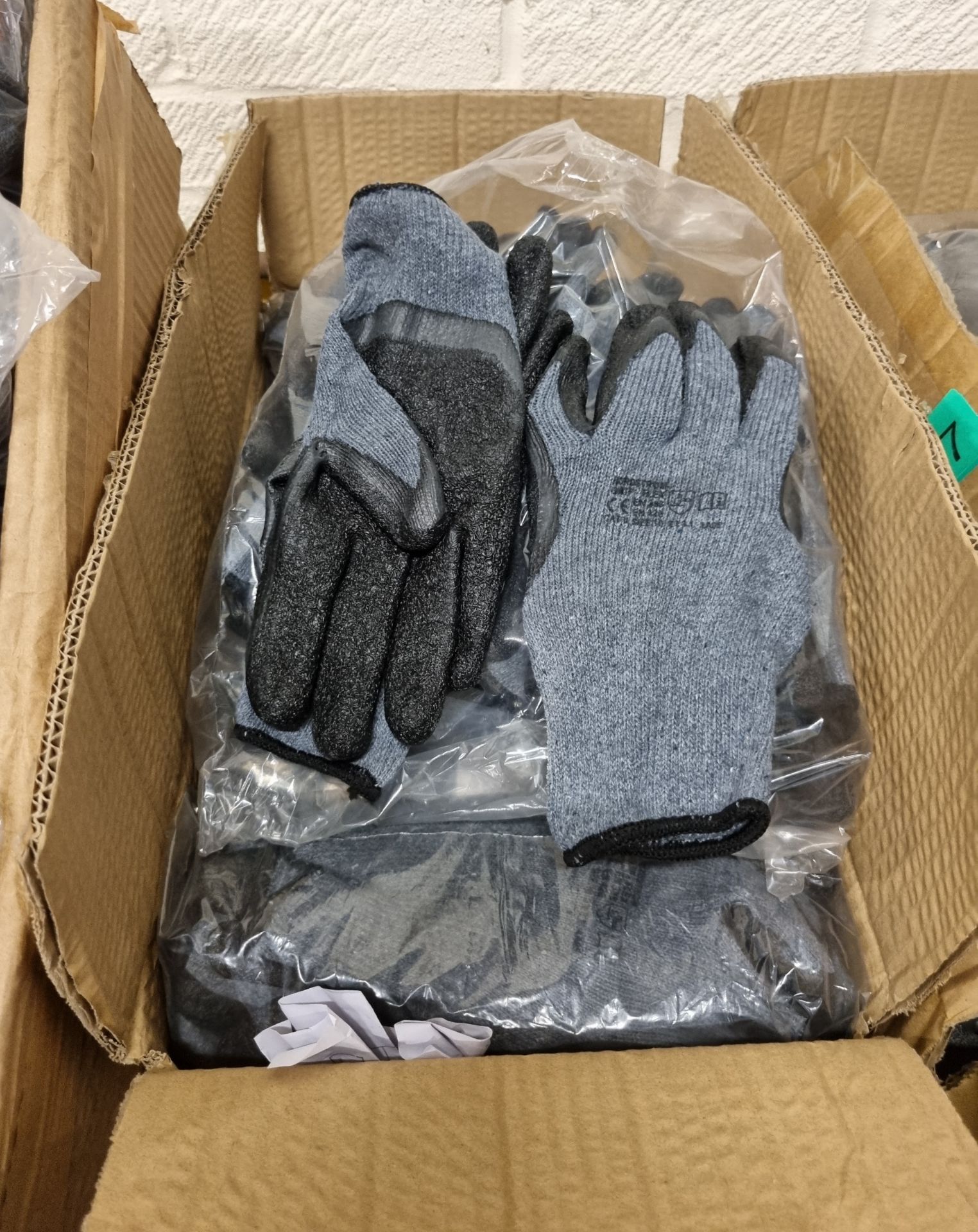 Latex Coated gloves - size 10 - 360 pairs (120 orange and black, 240 grey and black) - Image 3 of 4