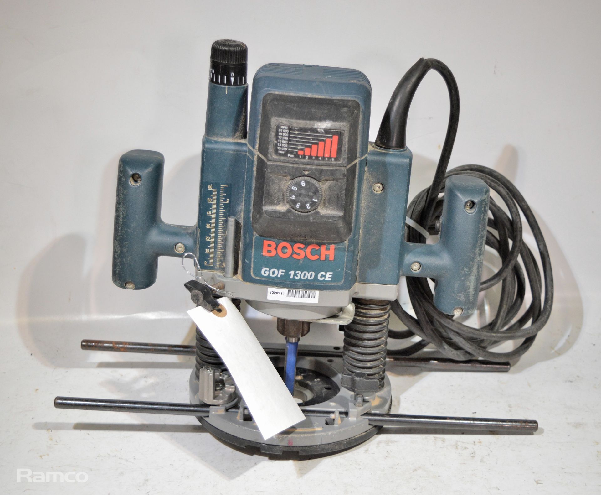 Bosch GOF 1300 CE router with accessories 230v - Image 2 of 10