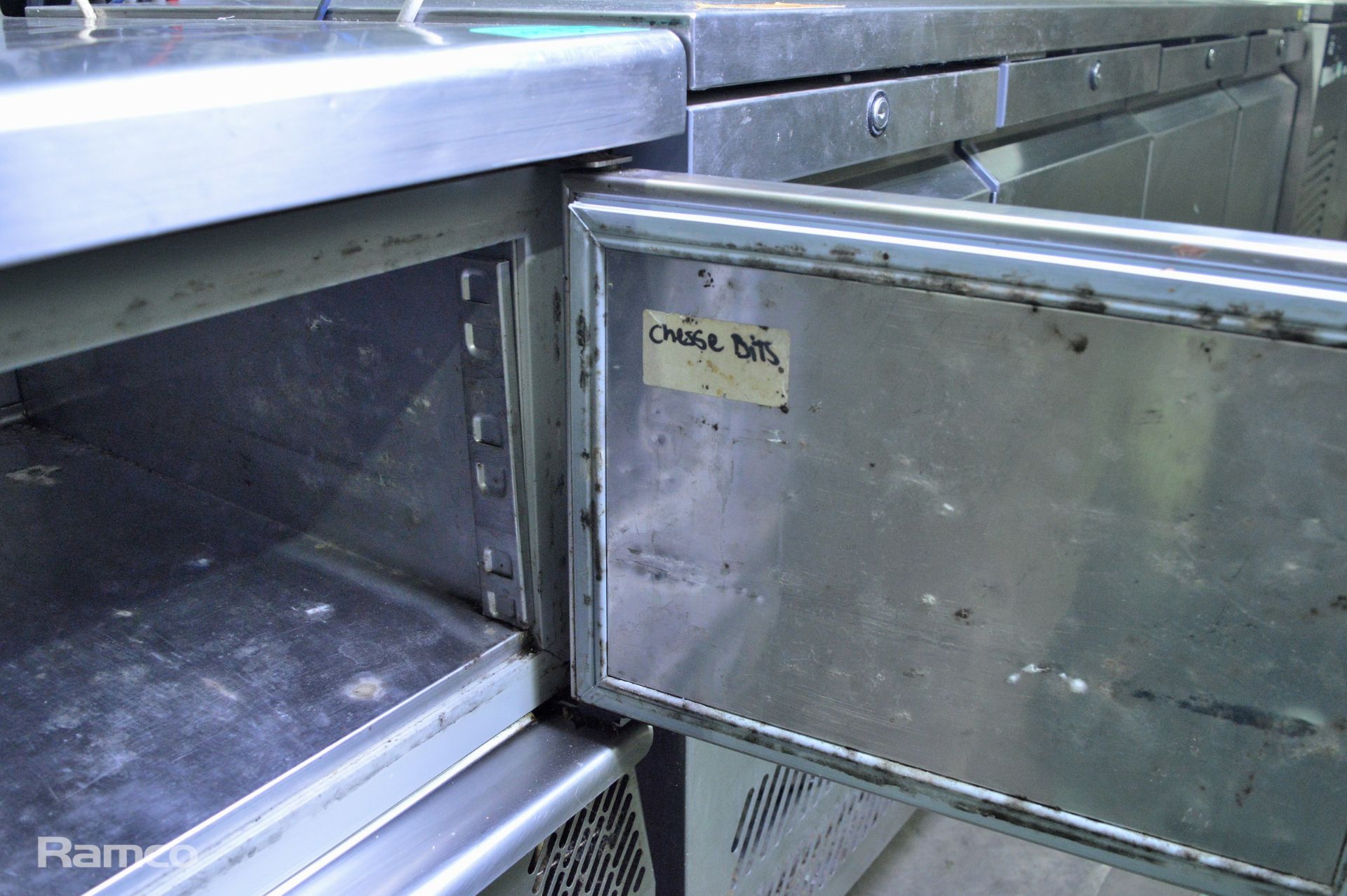 Friulinox TK37 Silver 3 door counter refrigerator - 230V - 50Hz - Image 5 of 7