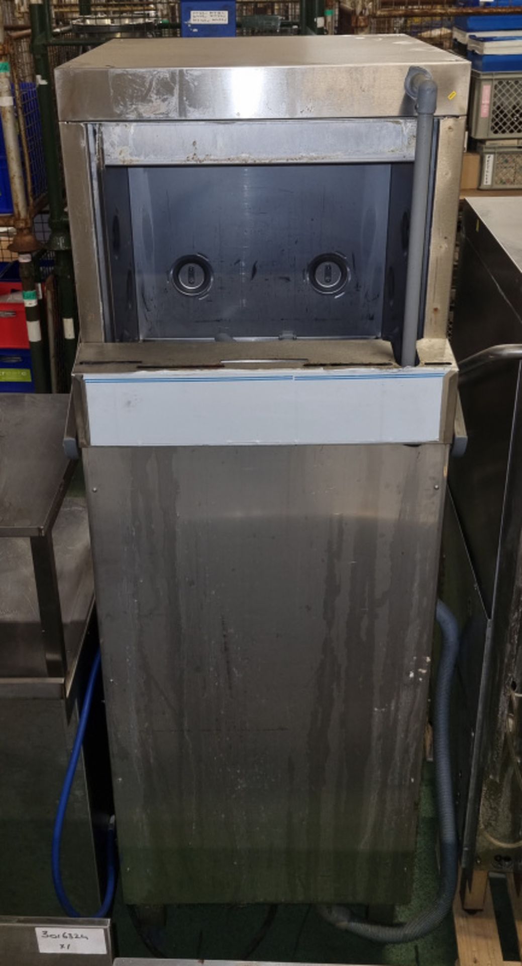 Winterhalter GS 502 pass through dishwasher - L70 x D75 x H185 (open) - Image 4 of 4