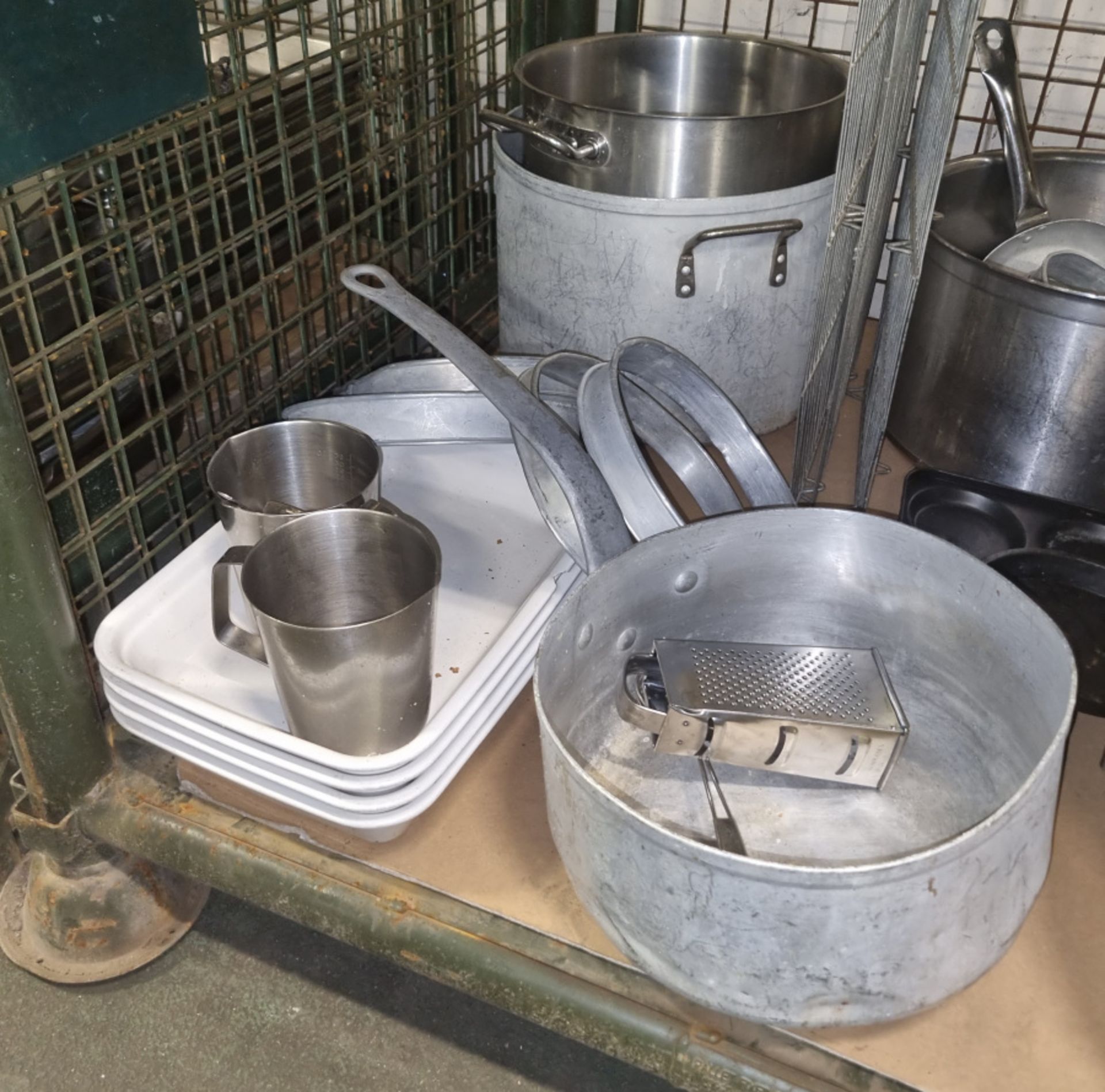 Various Catering equipment, pots, pans, trays, colanders, cheese grater - Image 3 of 3