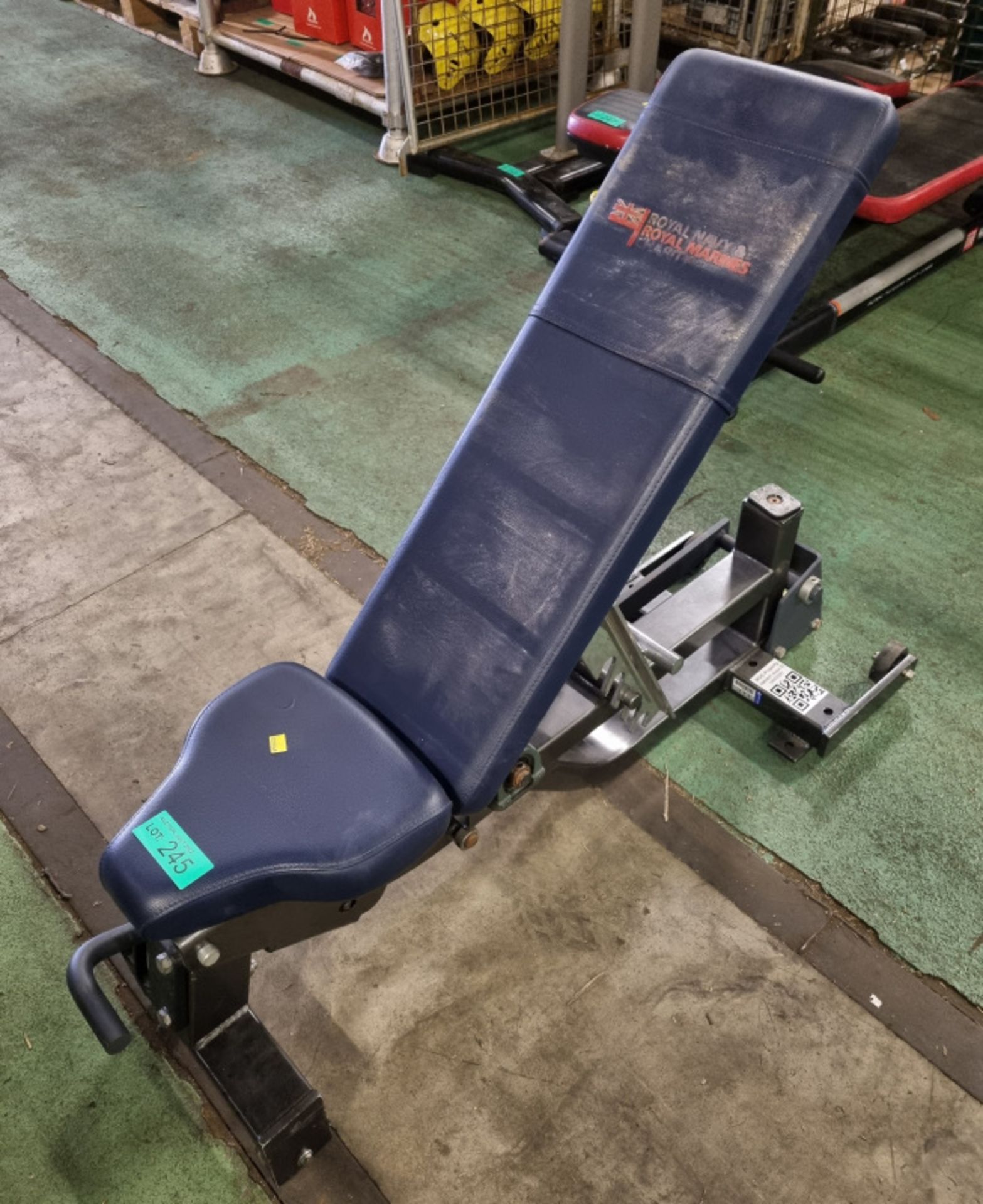 Adjustable incline weight bench