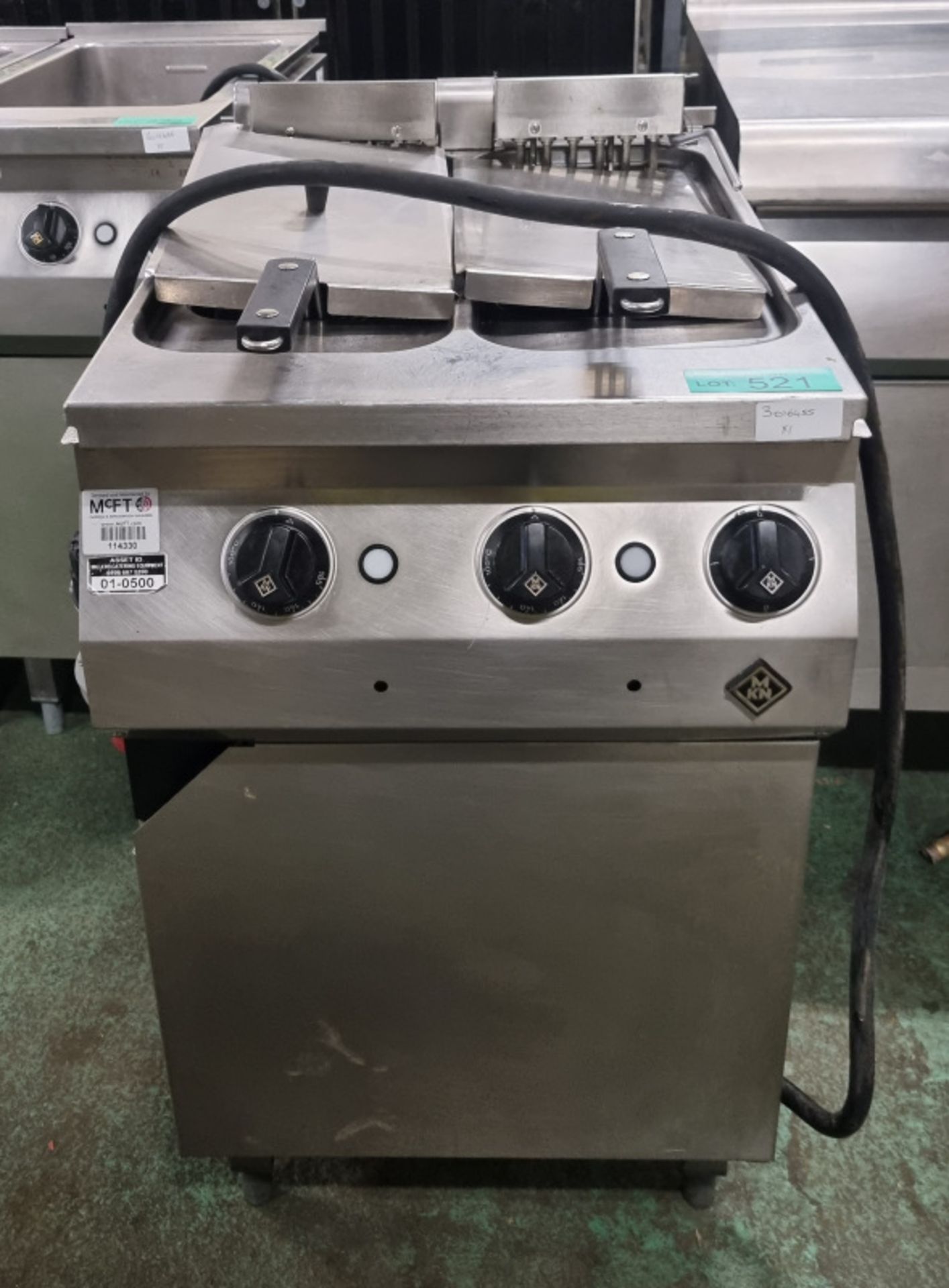 MKN Double basket fryer - 240V - L50 x W70 x H97cm