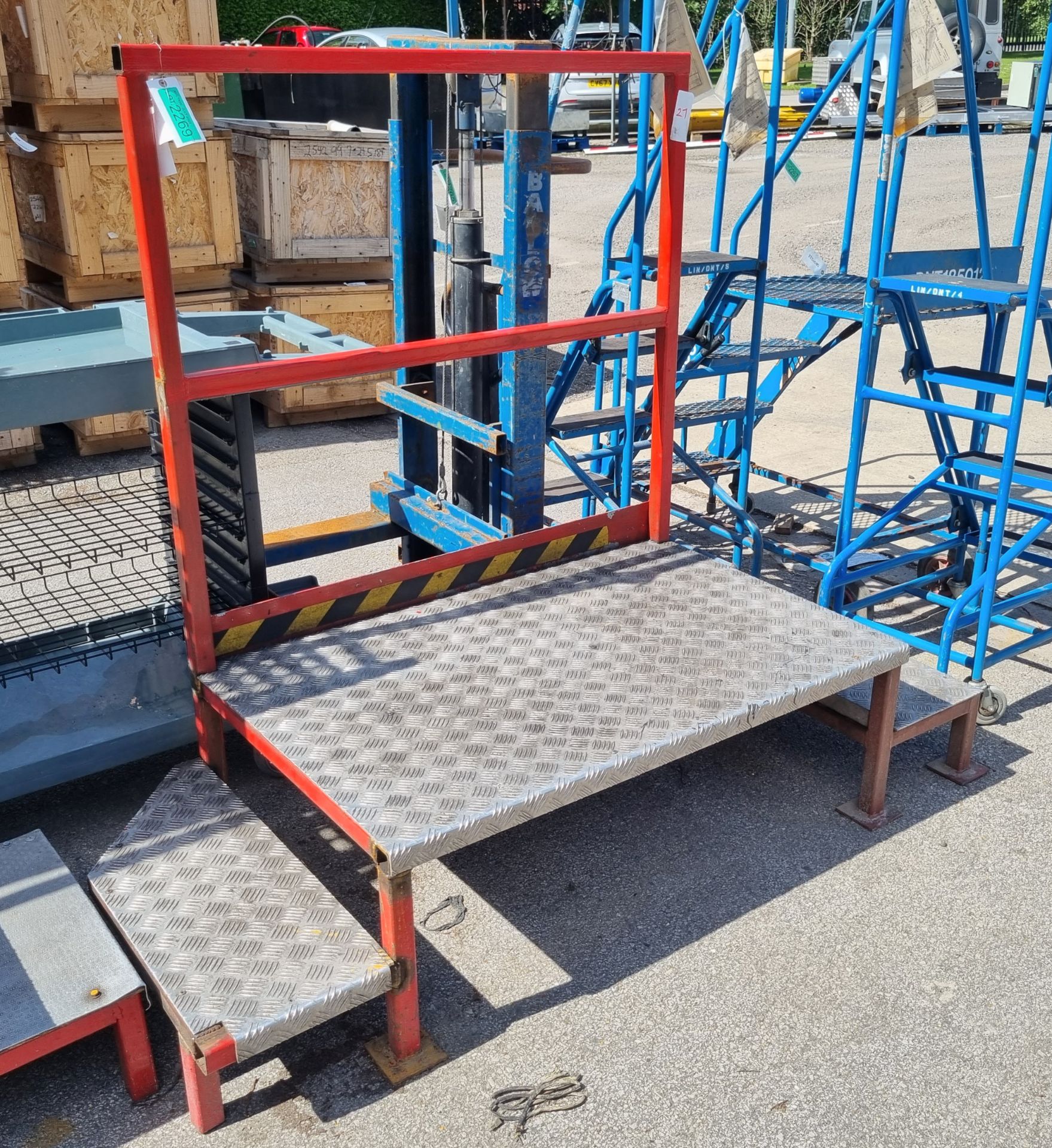 Raised steel platform L180 x W75 x H150 cm - Image 2 of 2