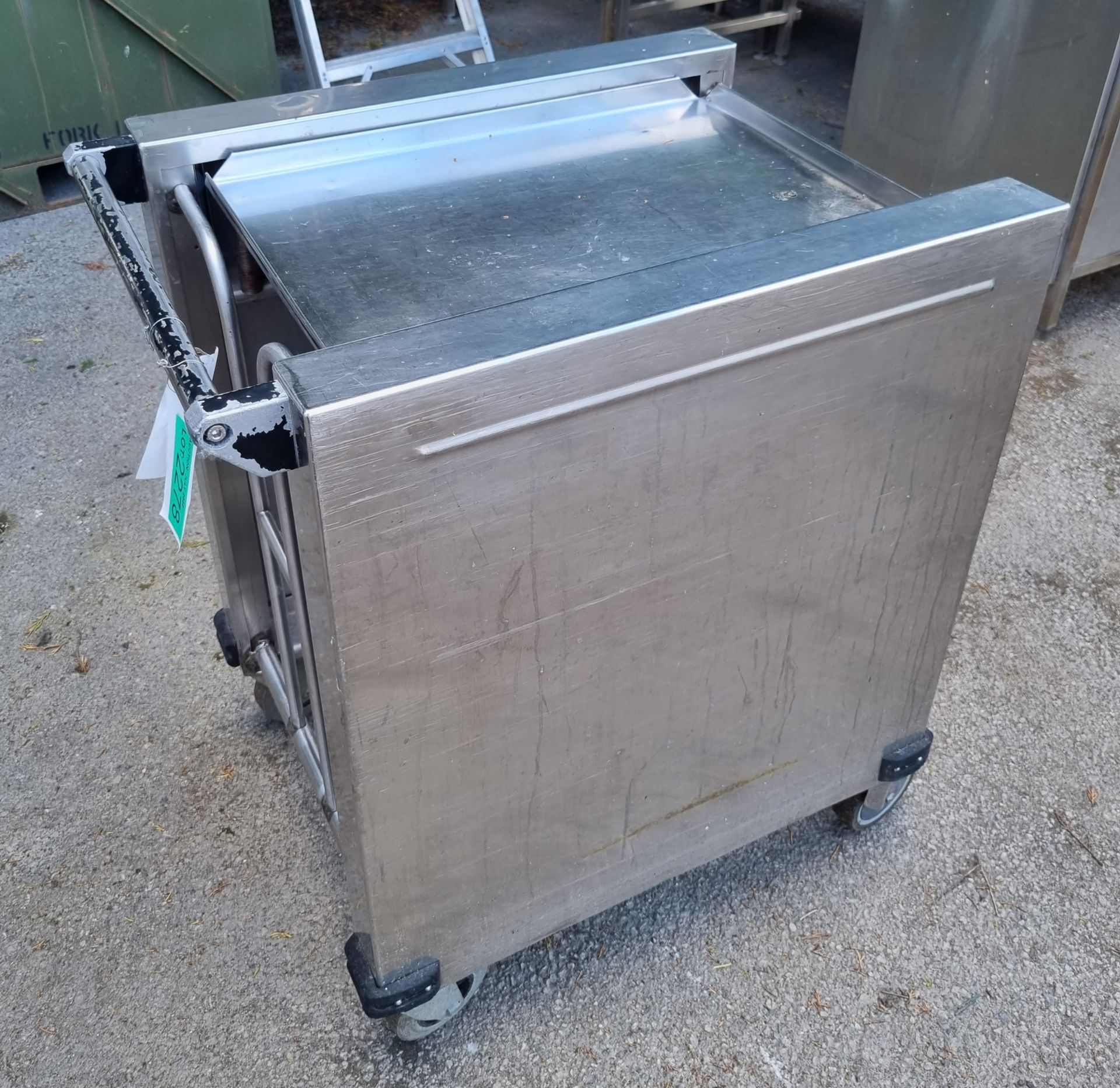 Spring loaded tray trolley - L56 x D75 x H90cm - Image 2 of 2