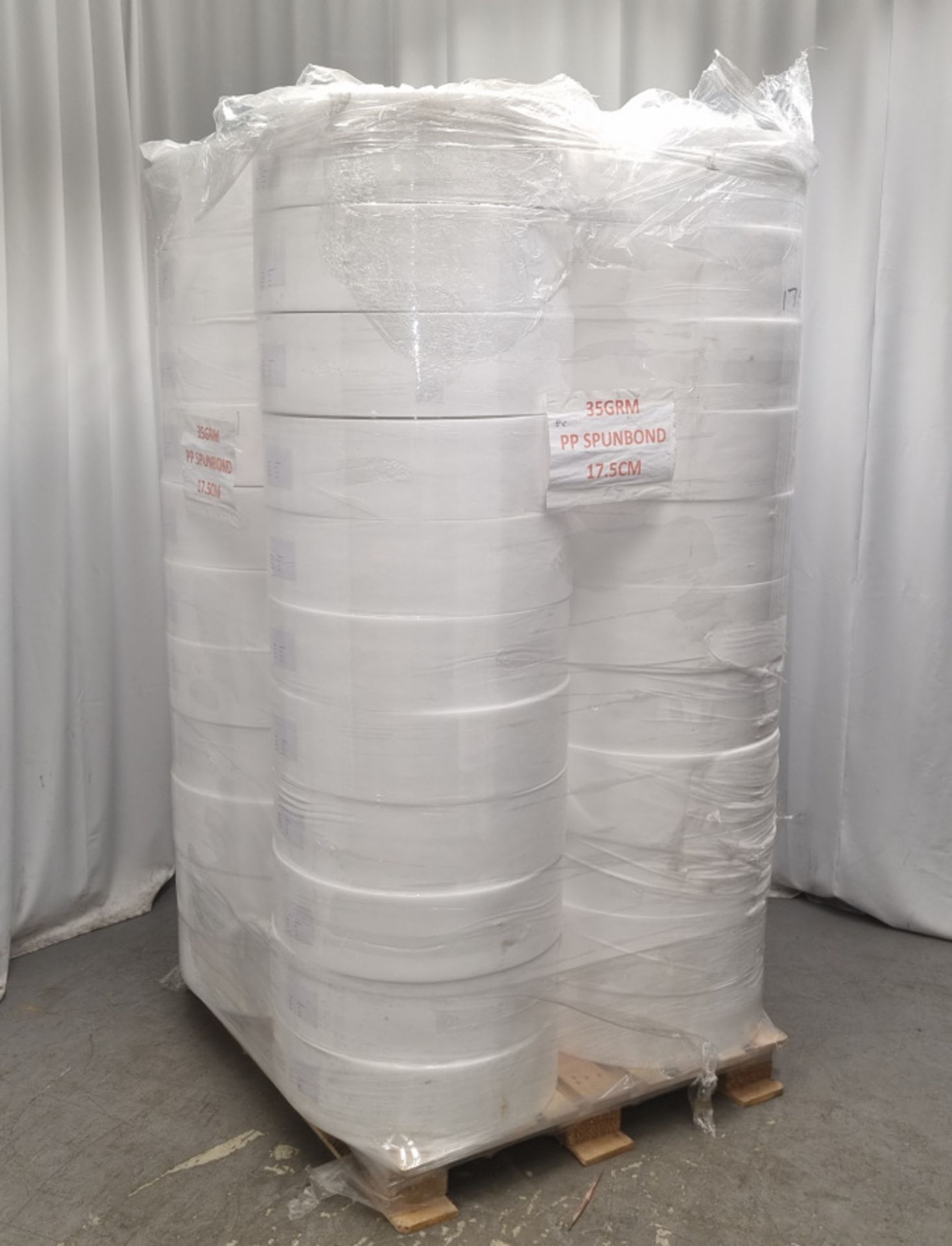 44x Rolls of 35G/m2 Spunbond Polypropylene W17.5cm x L1500m