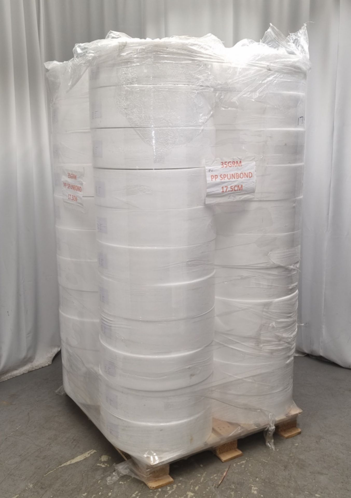 44x Rolls of 35G/m2 Spunbond Polypropylene W17.5cm x L1500m