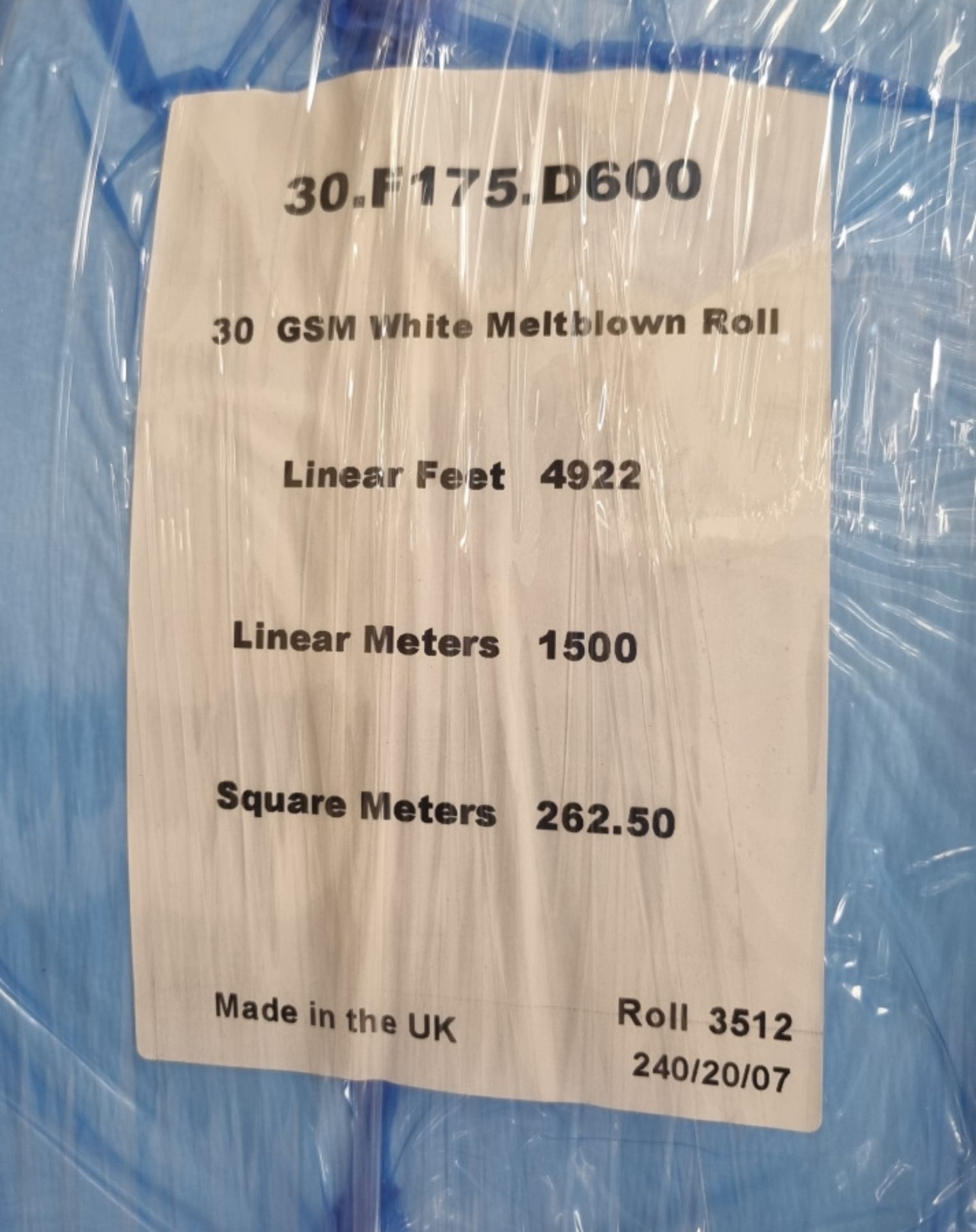 44x Rolls of 30GSM white Meltblown Polypropylene - L1500m - Image 4 of 4