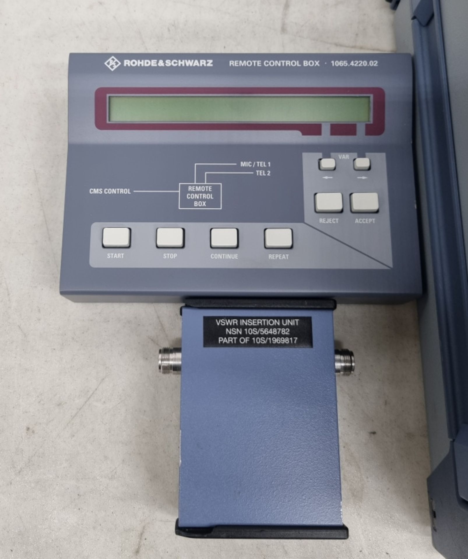 Rohde & Schwarz CMS33 Radiocommunication Service Monitor 0.4 - 1000mhz - 840.0009.34 - Image 2 of 10