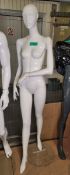 Mannequin - Female standing