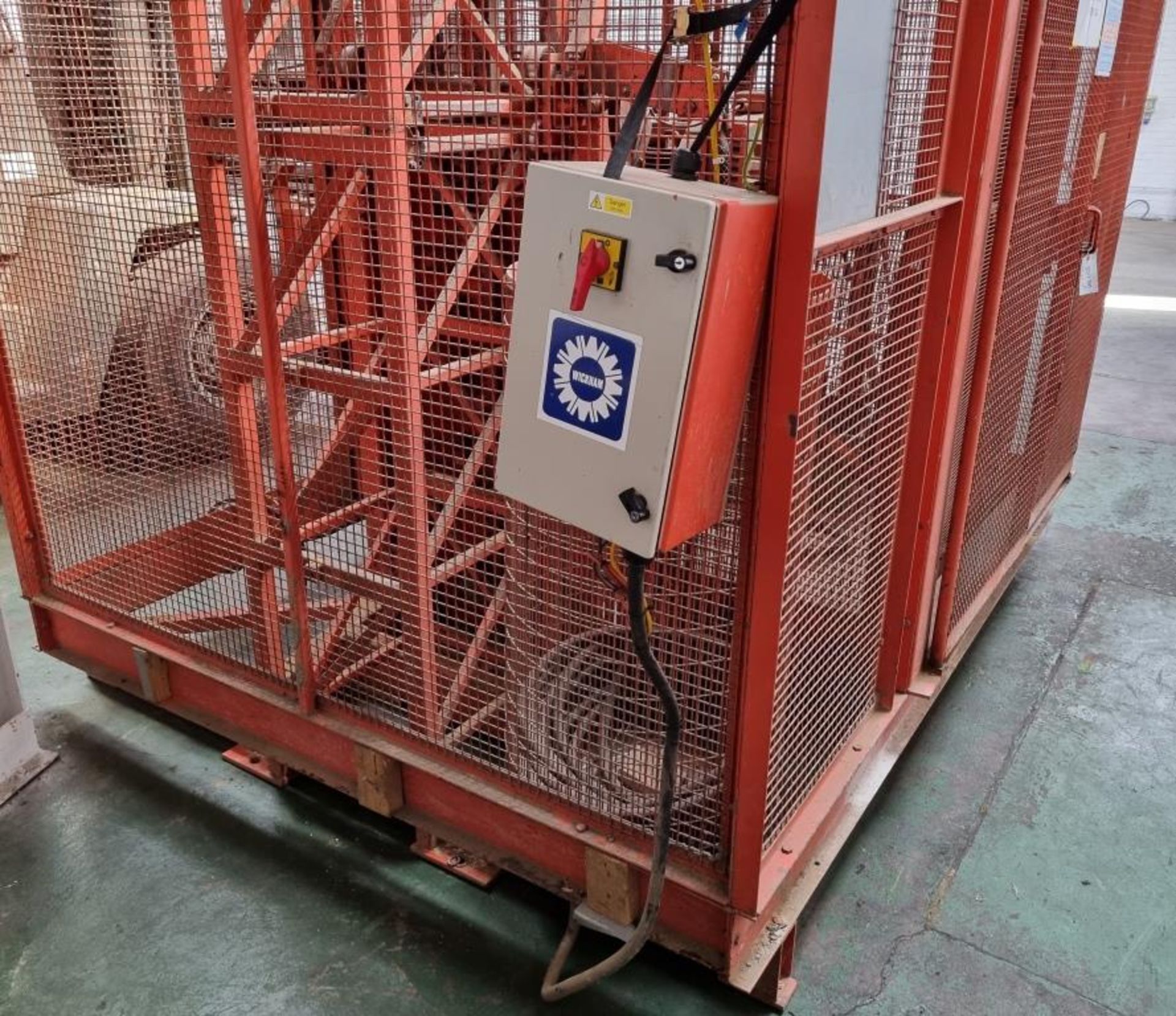 Wickman passenger hoist / lift - 15 person - SWL 1200kg - 8 storey - Image 4 of 18