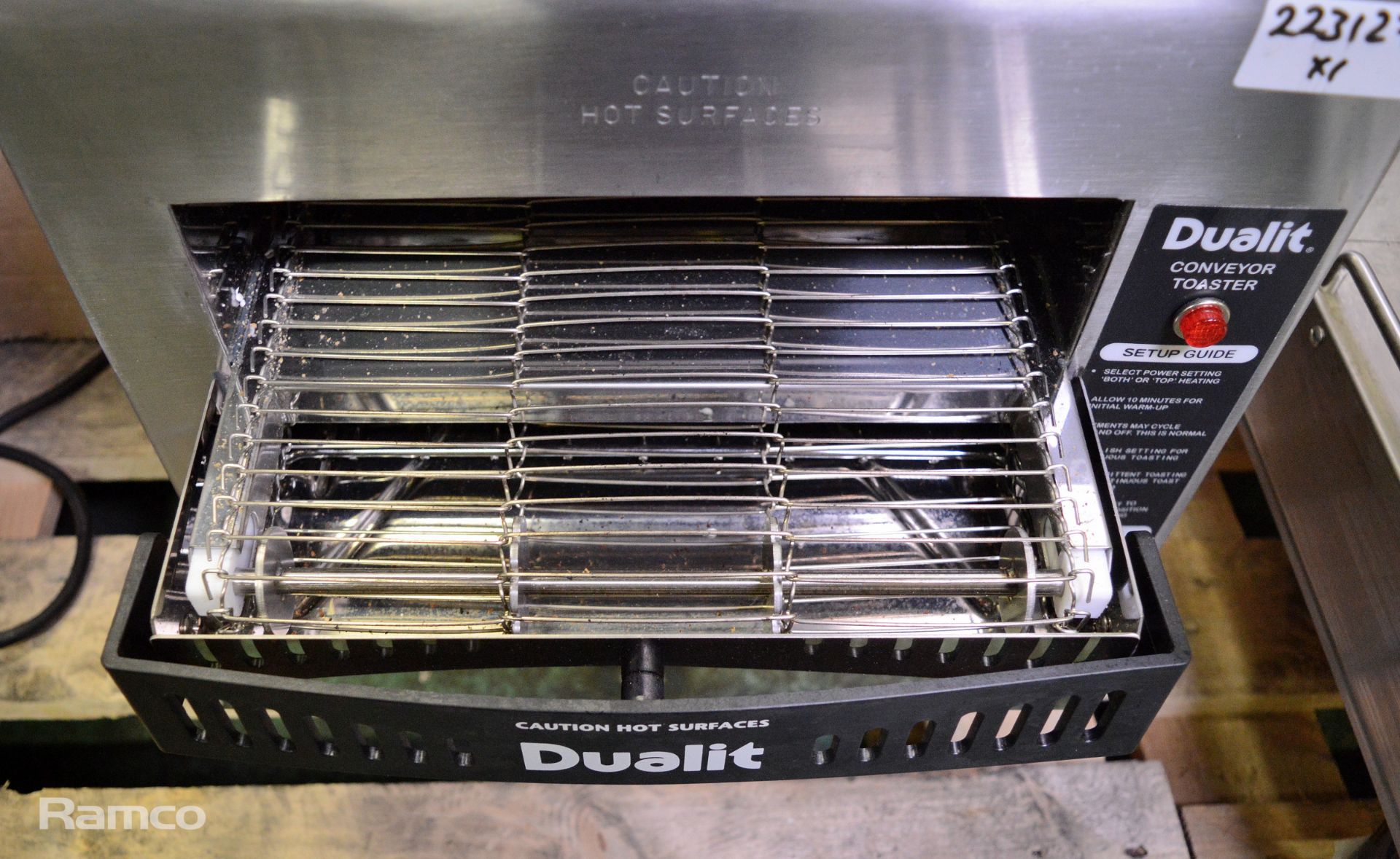 Dualit DCT27 Conveyor toaster 220/240V L 37 x W 58 x H 35 cm - Image 3 of 4