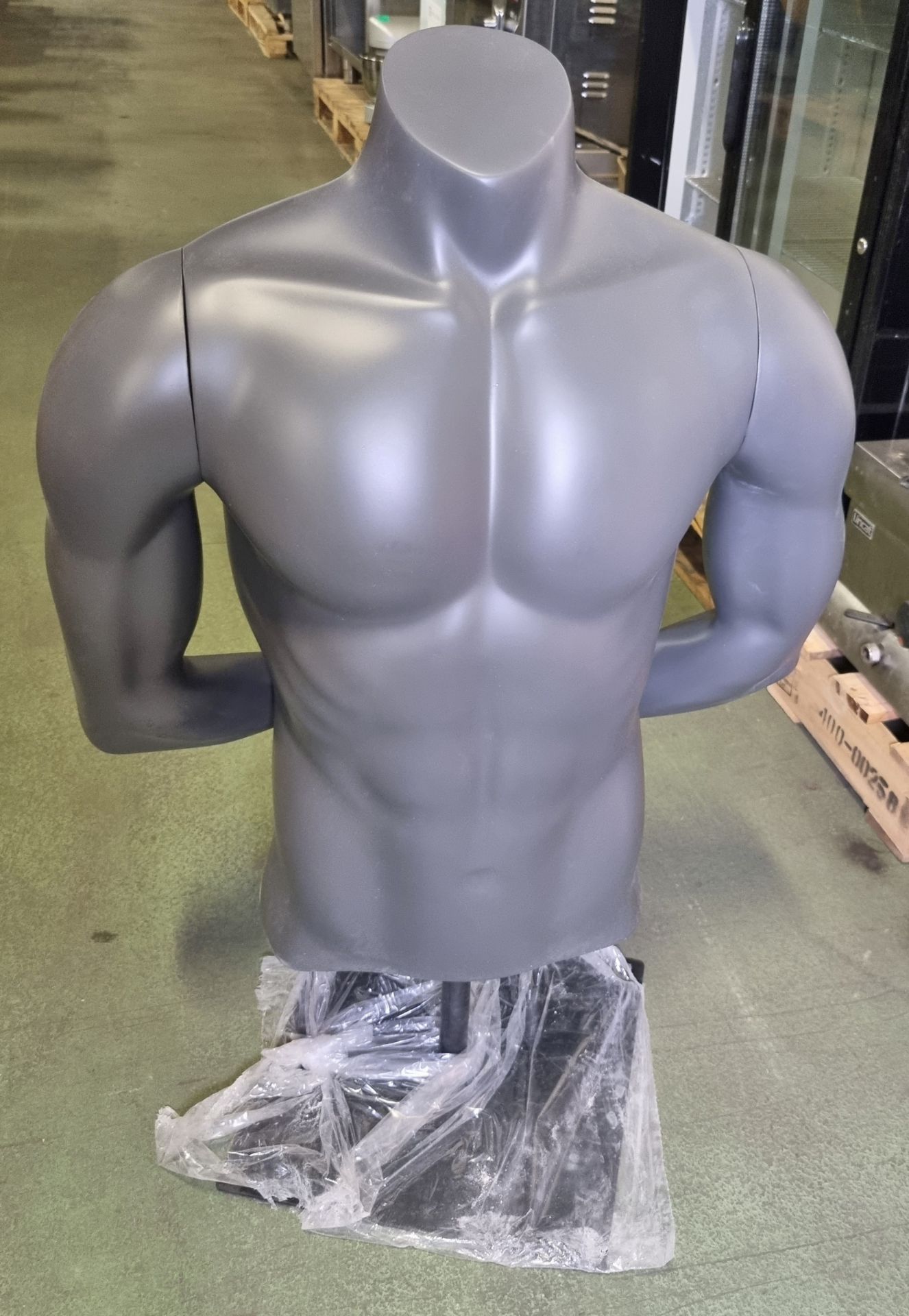 7x Male bust mannequins - Image 3 of 5