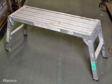 Aluminium folding single platform