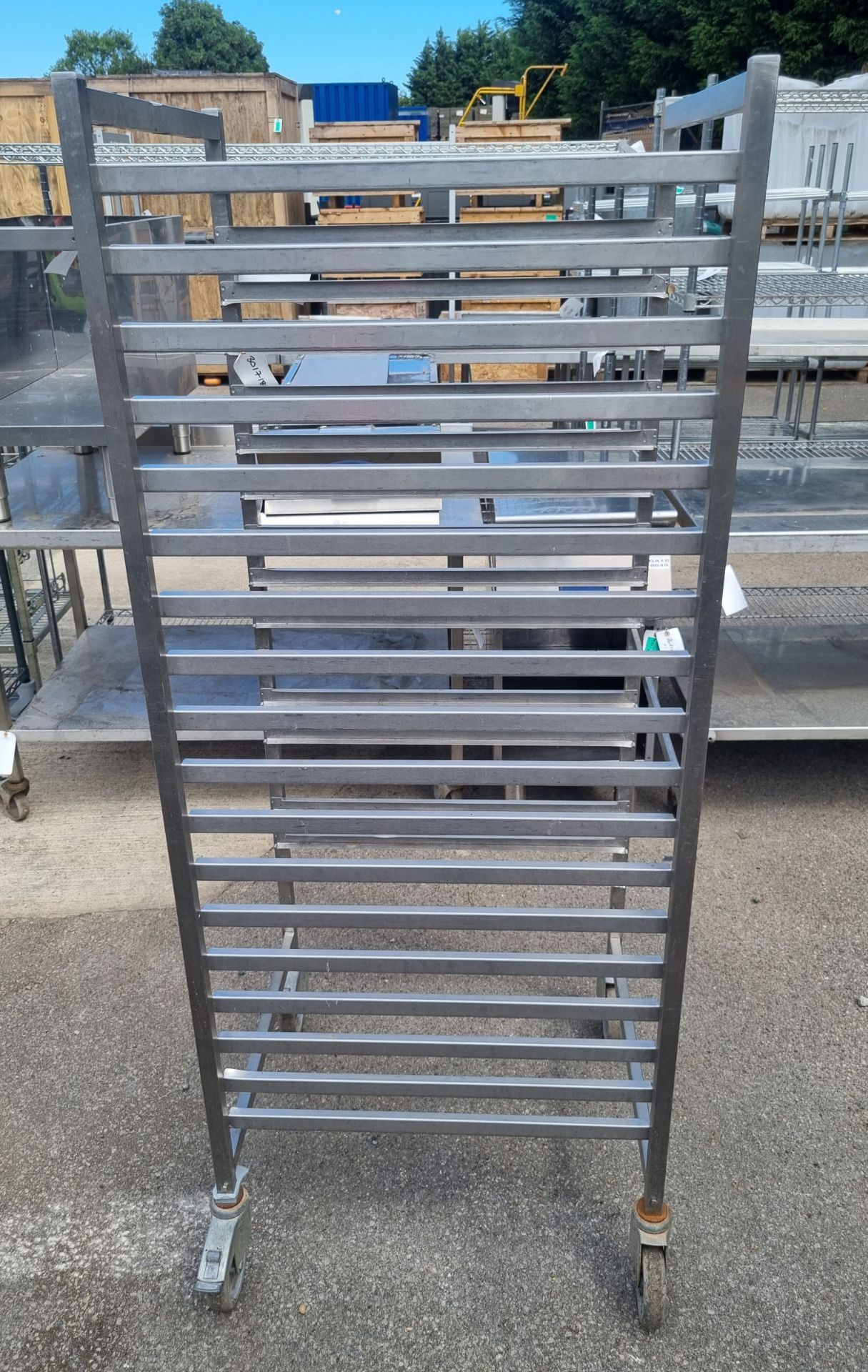 Tray trolley - L60 x D70 x H165cm - Image 2 of 2