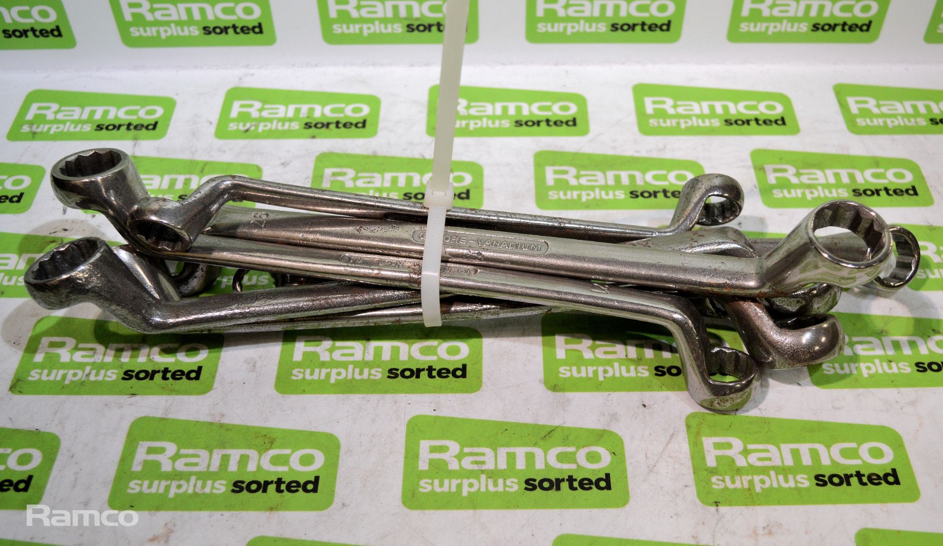 8x Ring Spanners - various sizes as seen in the pictures