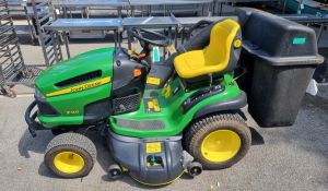 John Deere x140 Lawn Mower - details in the description.