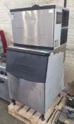Groupel 230 Commercial ice maker 80 x 85 x 175