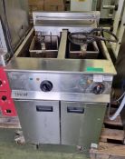 Lincat OE8113 Opus 800 Electric Free-standing Twin Tank Fryer - 2 baskets - 60x80x90