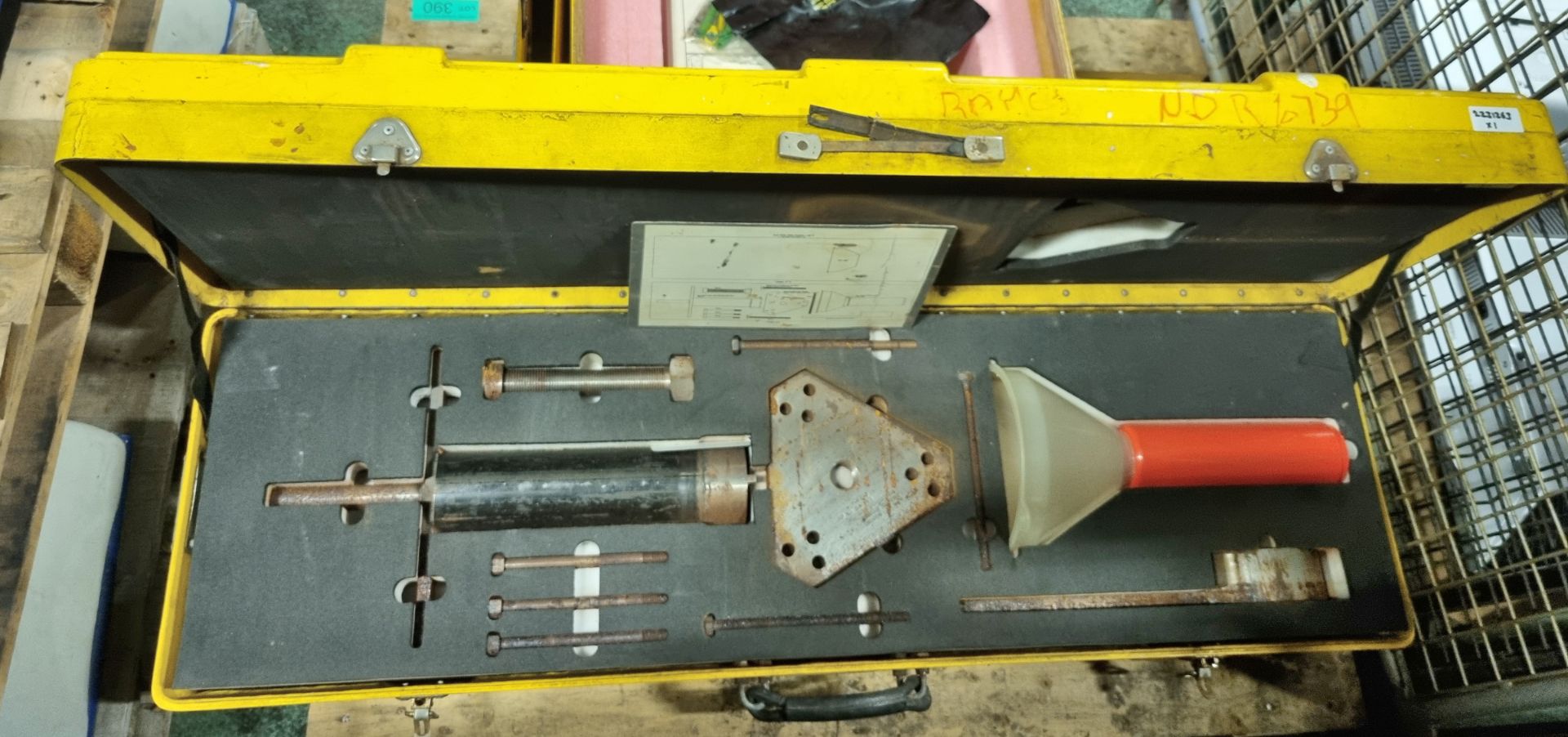 Fiberglass Tool box L66 x W40 x H33cm, Air pneumatic 70mm rotor lock nut drilling equipment & case - Image 7 of 9