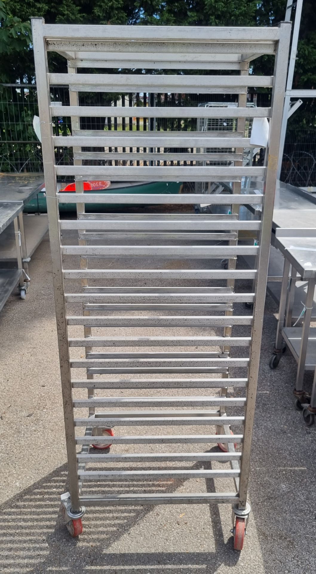 Tray trolley - L60 x D70 x H180cm - Image 2 of 2