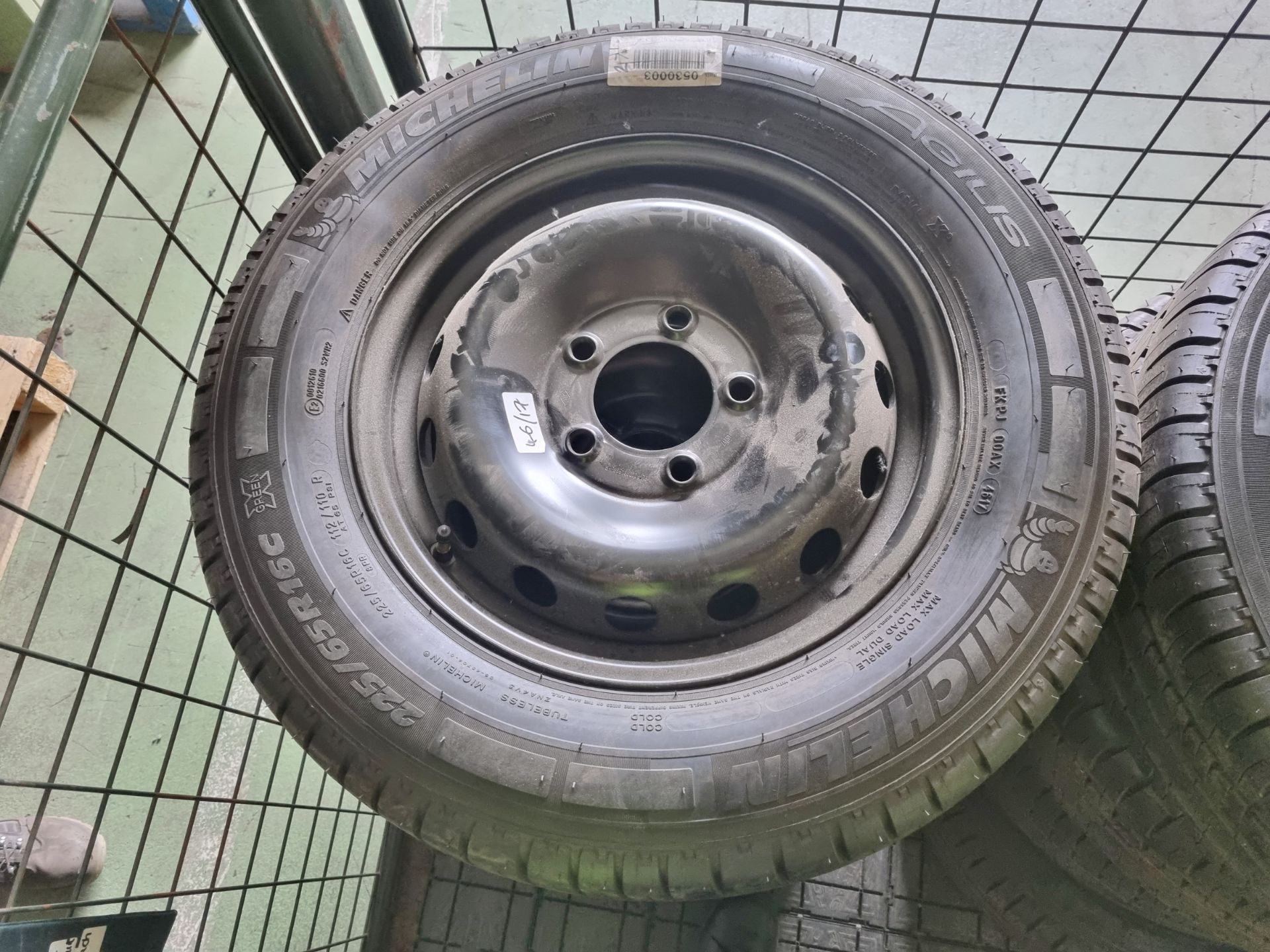 14x Michelin Agilis 225/65 R 16C tyres/wheels - unused - Image 6 of 9