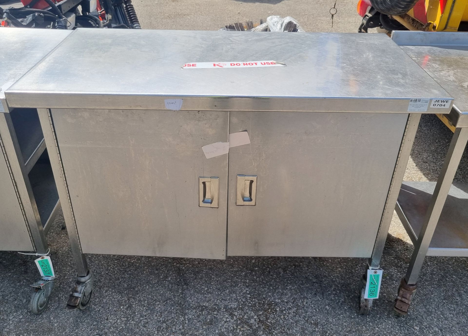 Stainless steel worktop with 2 door, 2 shelf cabinet 120x60x90