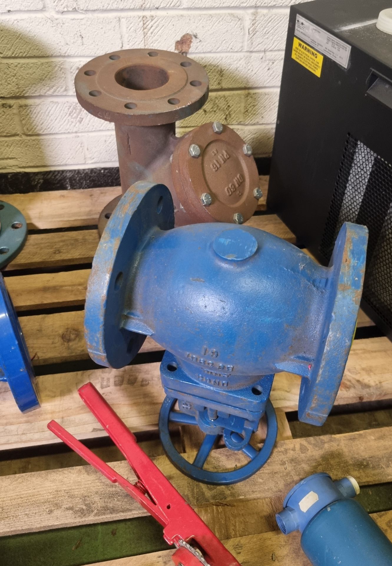 Hattersley cast iron gate valve DN65 PN16, GG25 cast iron Y strainer DN80 PN16, Powerflex expansion - Image 4 of 5