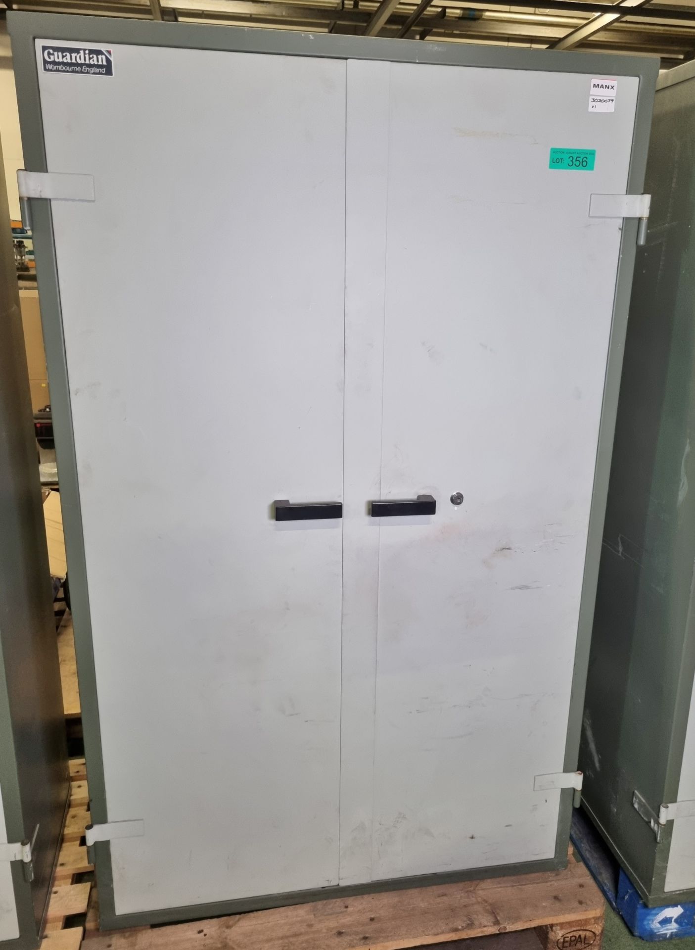 Guardian File safe locker L 113 x W 56 x H 183cm