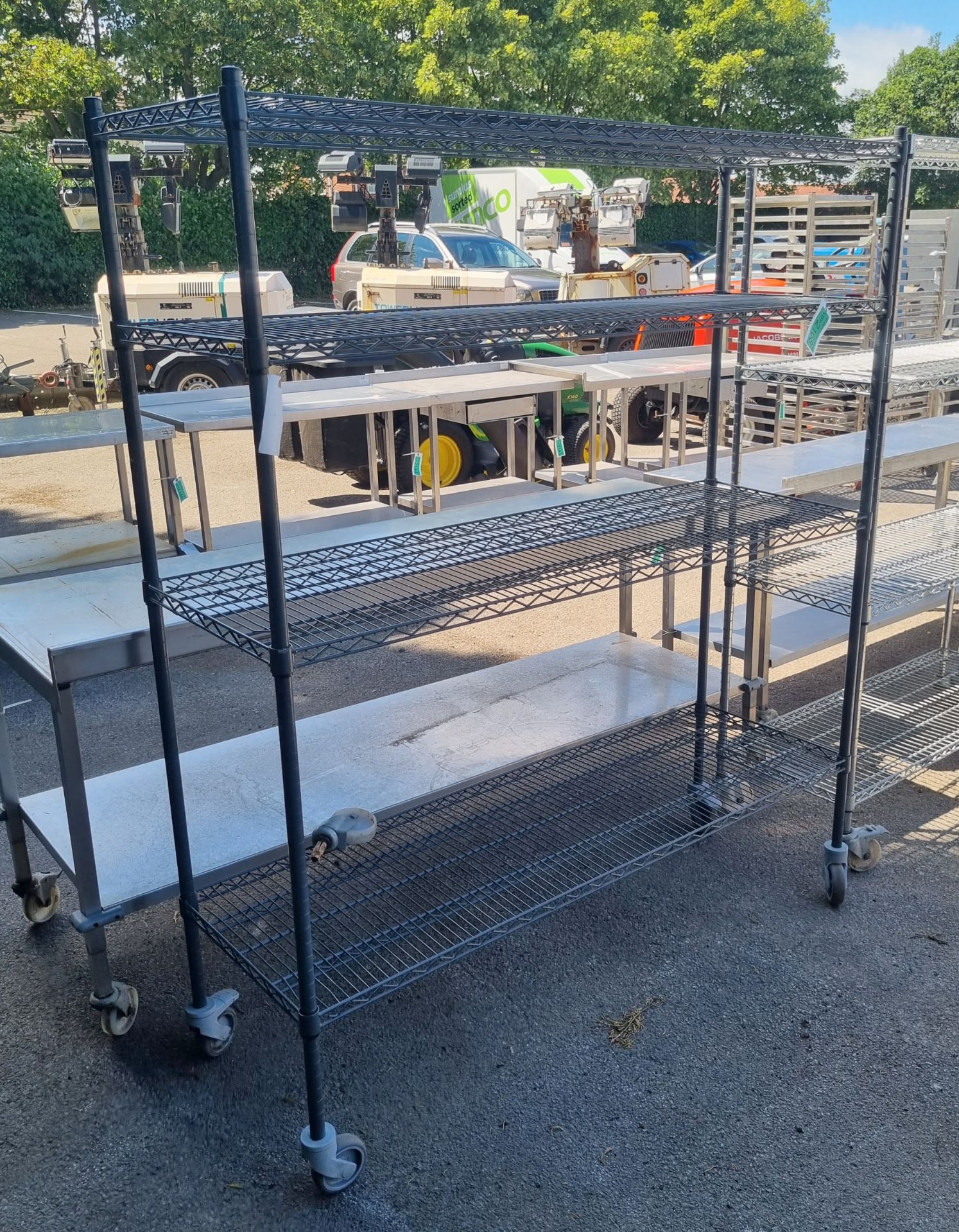 Mobile rack with 4x shelves L151 x W46 x H179cm - Image 2 of 2
