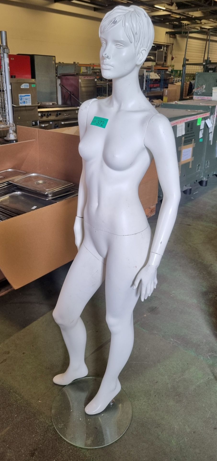 Mannequin - Female standing - Image 2 of 4
