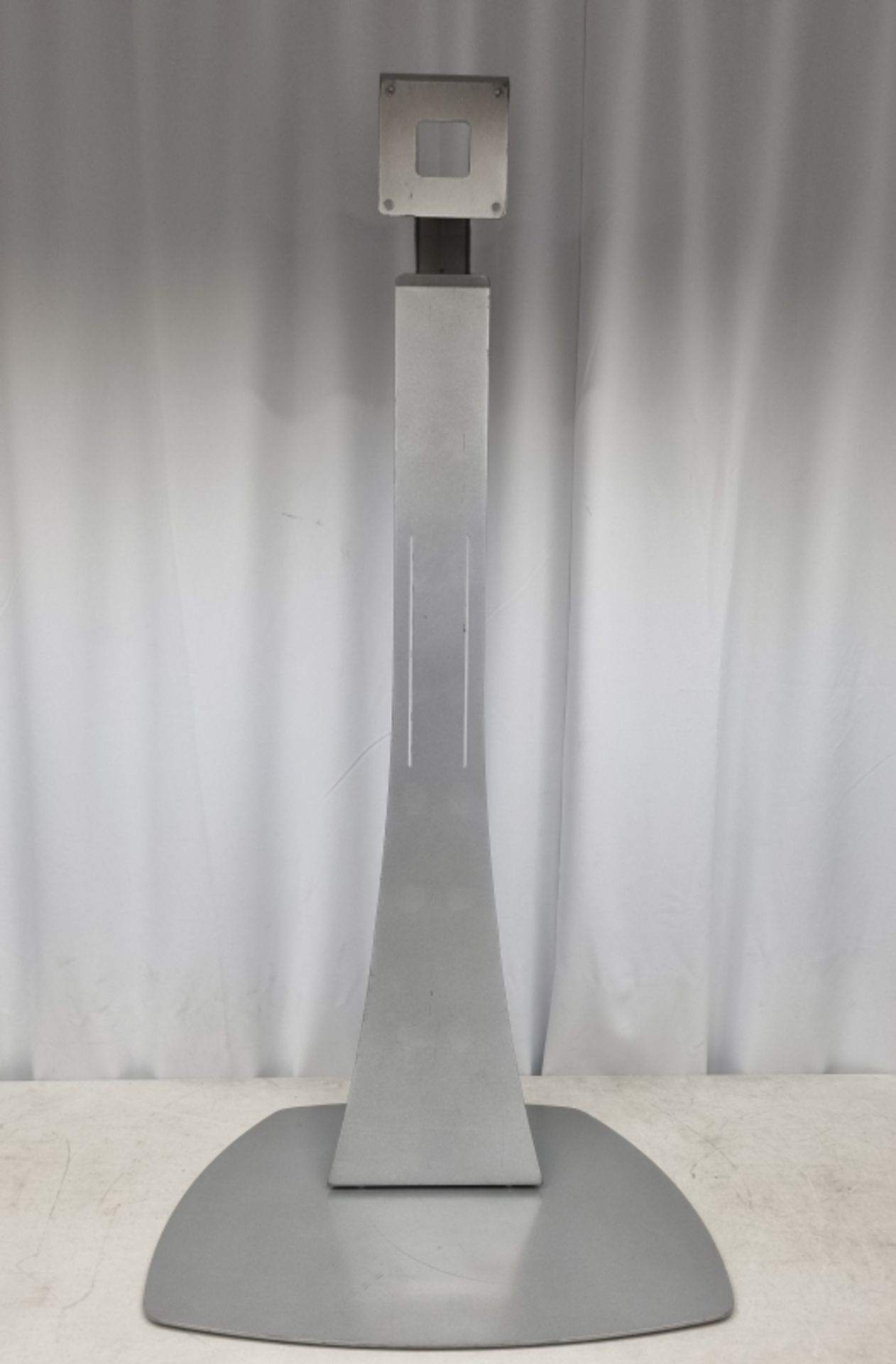 Unicol Display Stand and base - Silver - Image 2 of 7