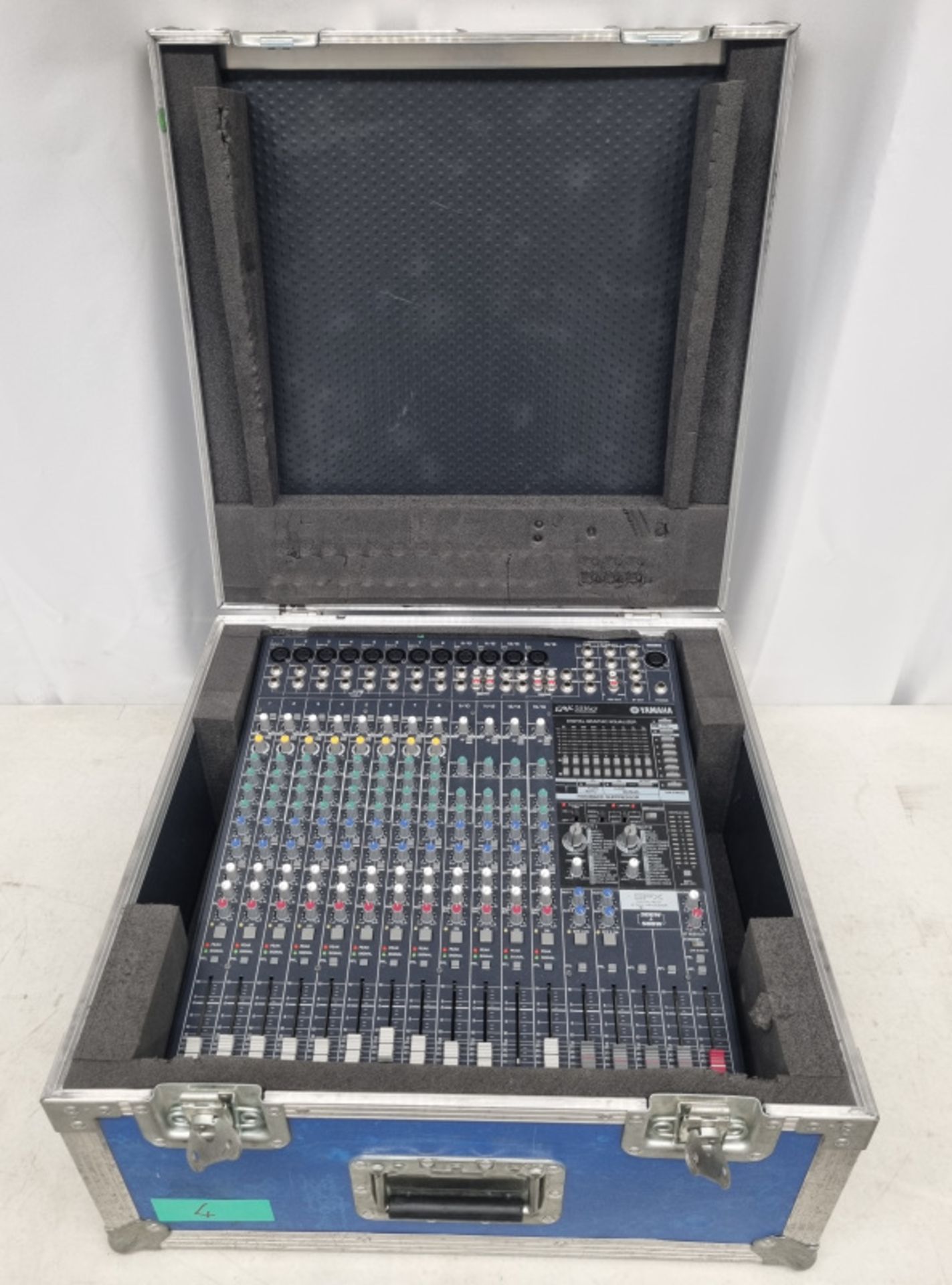 Yamaha EMX5016CF Powered Mixer - Serial No. BSCSX01010