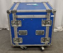 Empty Wheeled Flight case with internal rack - Dimensions L53 x W71 x H82cm (including wheels)