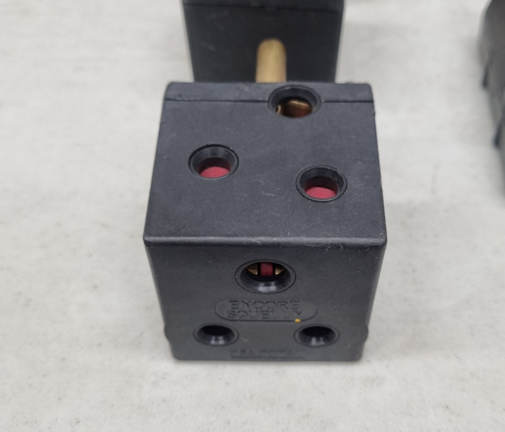 Various 15amp Plugs/sockets - Image 7 of 14