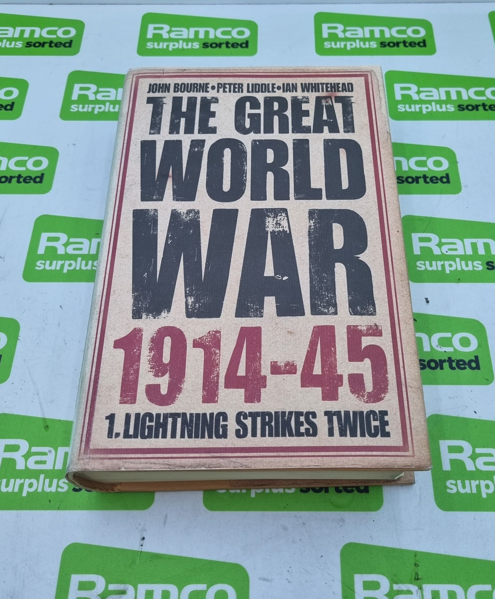 The Great World War 1914-45 Volume 1 by John Bourne, Peter Liddle and Ian Whitehead - London 2000, T - Image 3 of 16