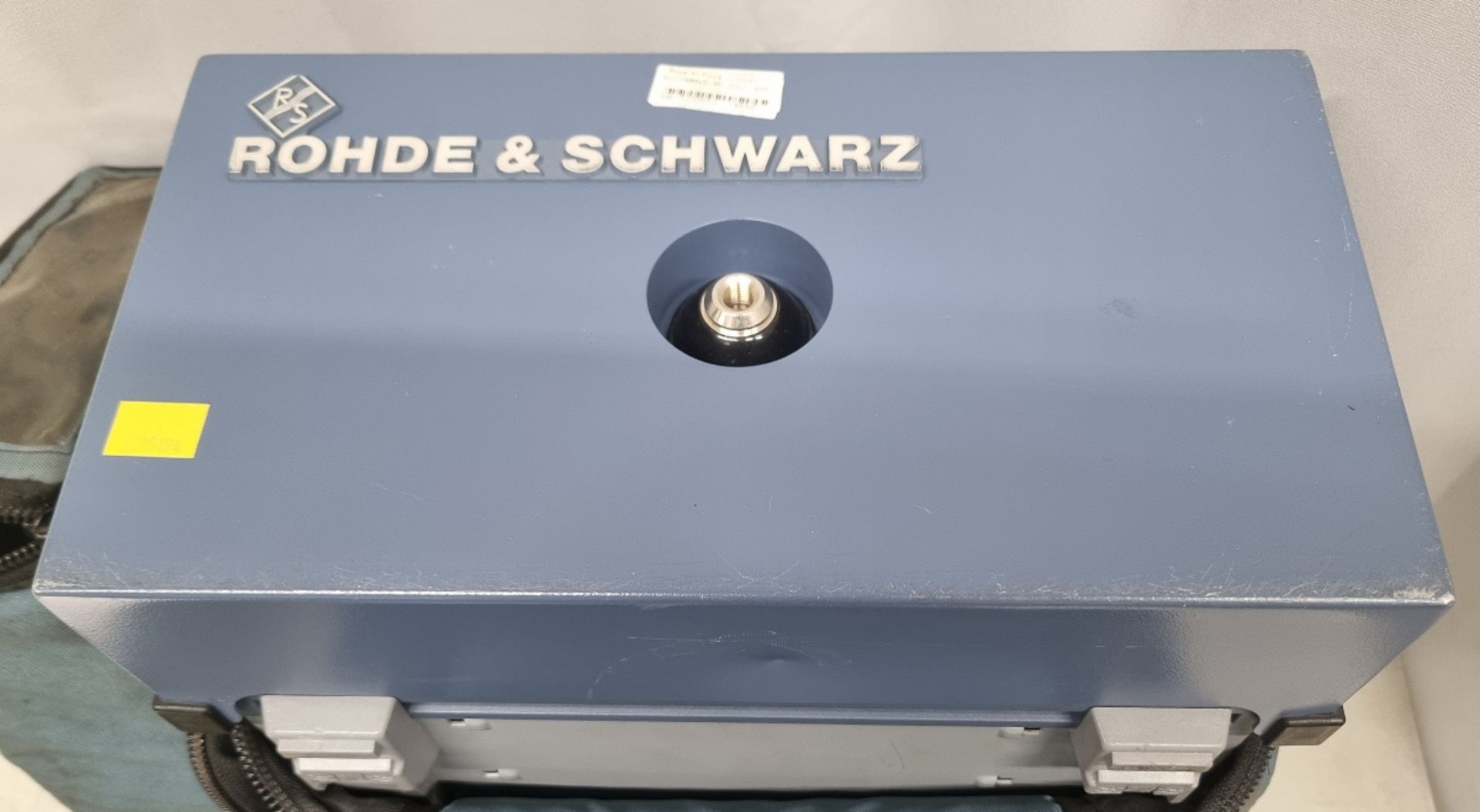 Rohde & Schwarz CMS33 Radiocommunication Service Monitor 0.4 - 1000mhz - 840.0009.34 with carry case - Image 13 of 14