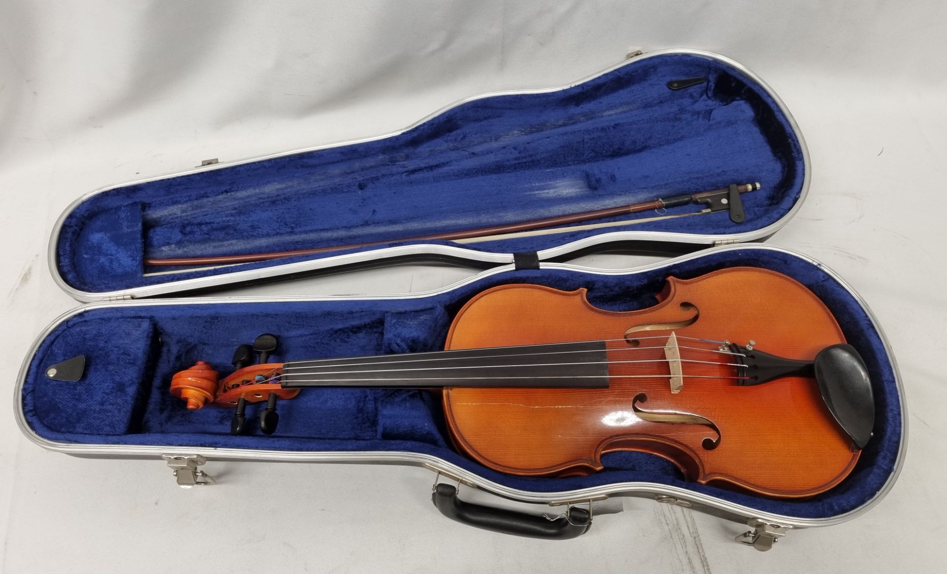 Karl Hofner 702 Viola & case