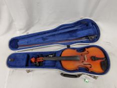 Karl Hofner 802 Violin & case