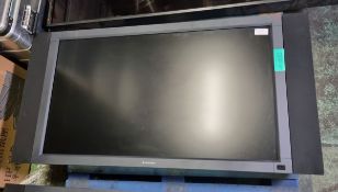 Mitsubishi LDT421V 2.42 inch LCD monitor 100/240V 50/60Hz