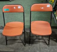 2x Fold-away chairs 45x5x100 when folded