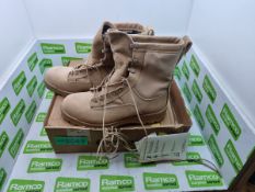 Bates gore-tex boot tan, temperate proof size 10 Regular